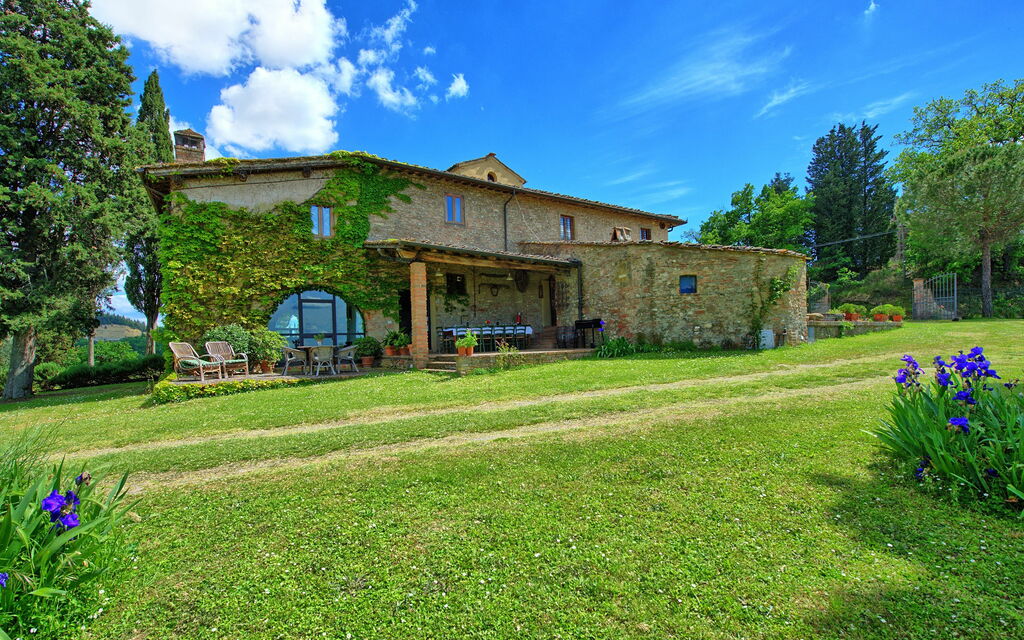 Maggiano: Garden, Outdoor