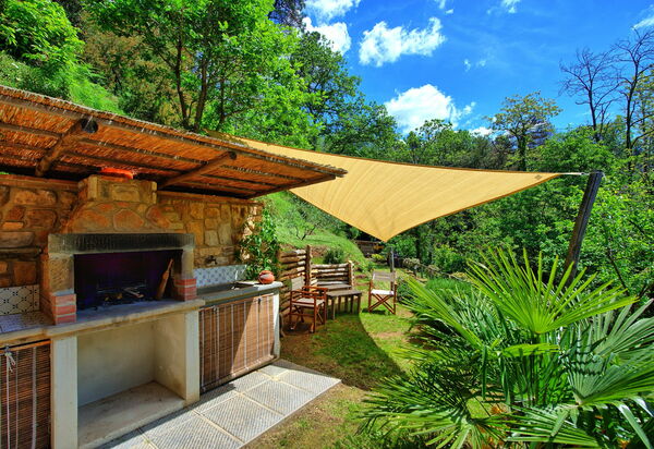 Casale Di Cozzile: Garten