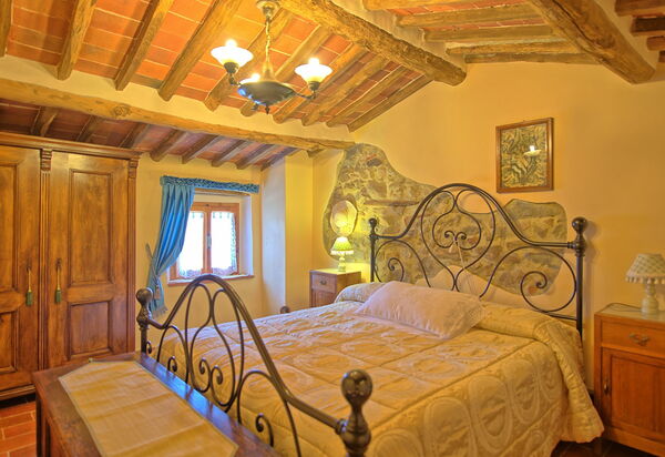 Casale Di Cozzile: Schlafzimmer
