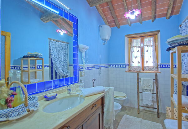 Casale Di Cozzile: Bad