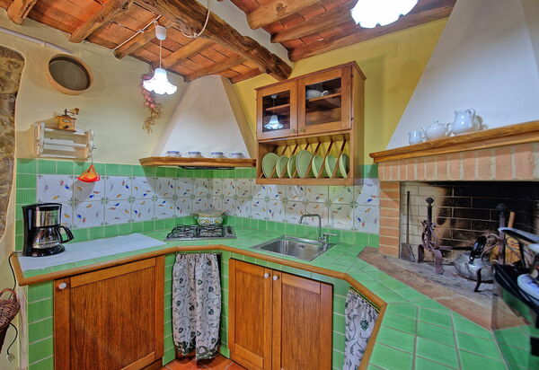 Casale Di Cozzile: Esszimmer, Küche
