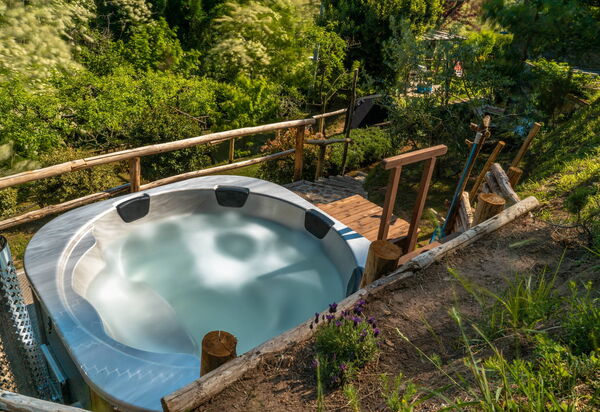 Casale Di Cozzile: Draussen, Whirlpool