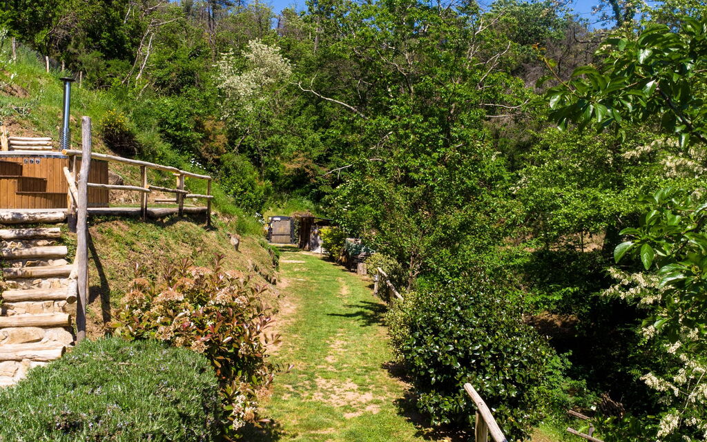 Casale Di Cozzile: Buitenshuis