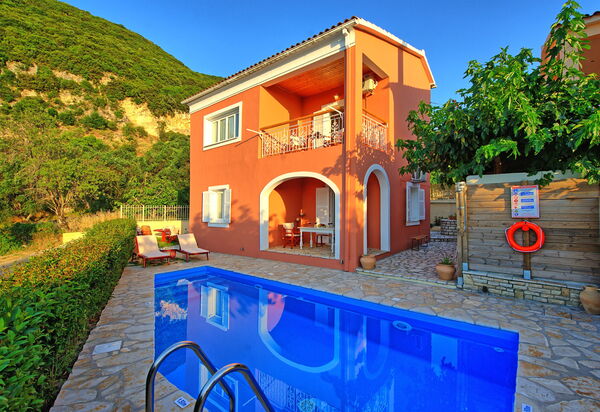 Villa Melodia: slå samman, Trädgård, Utomhus