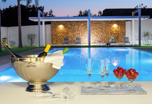 Villa Pietra Del Sole: Außen, Draussen, Schwimmbad