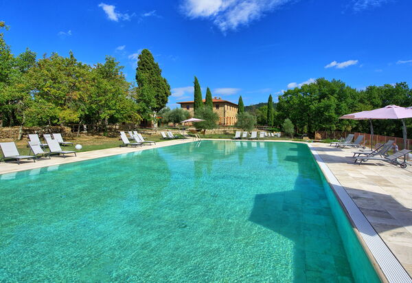 Borgo Mulignone: бассейн