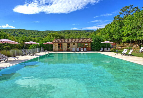 Borgo Mulignone: бассейн