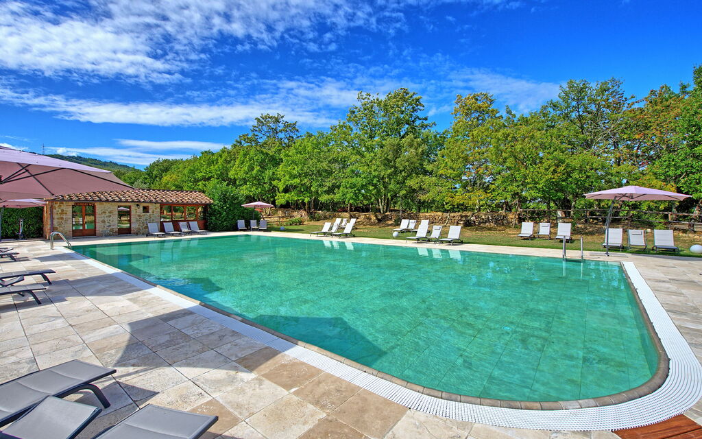 Borgo Mulignone: бассейн