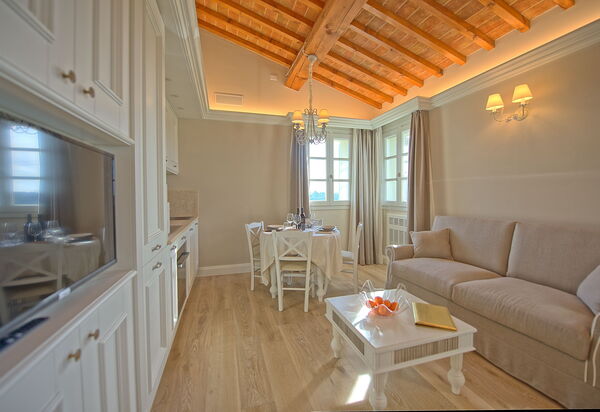 Il Sole Di Vino: Esszimmer, Küche, Wohnzimmer