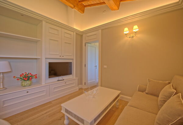 Il Sole Di Vino: Esszimmer, Küche, Wohnzimmer