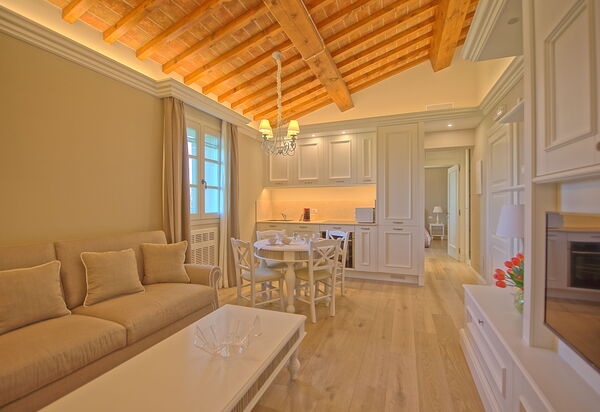 Il Sole Di Vino: Esszimmer, Küche, Wohnzimmer