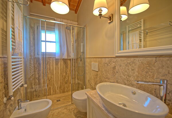 Il Sole Di Vino: Bad