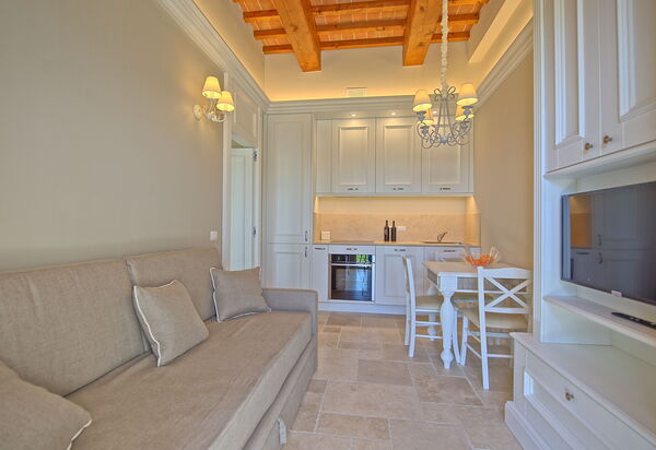 Il Sole Di Vino: Esszimmer, Küche, Wohnzimmer