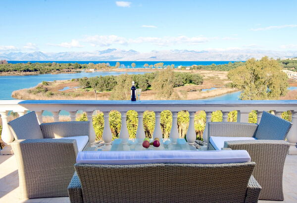 Villa Corfu Panorama: Altan / terrasse / gårdhave, Visninger