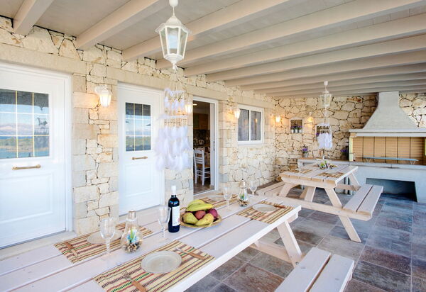 Villa Corfu Panorama: Altan / terrasse / gårdhave