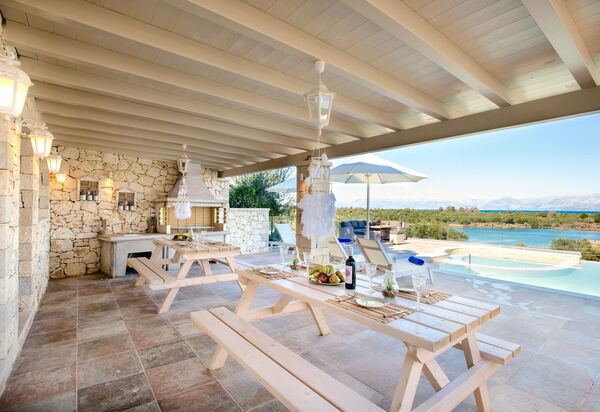 Villa Corfu Panorama: Altan / terrasse / gårdhave