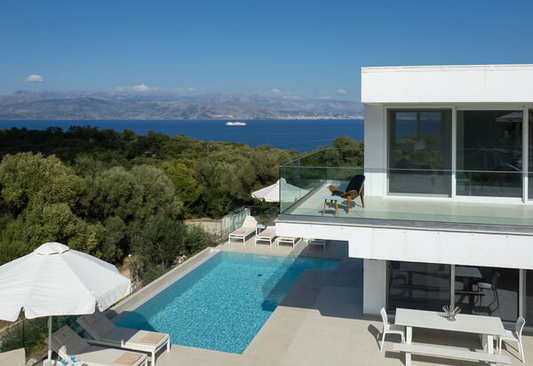 Villa Nafsika: Exteriör, slå samman, Utomhus, Visningar