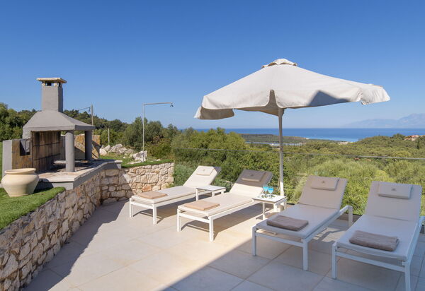 Villa Nafsika: Exteriör, Utomhus, Visningar