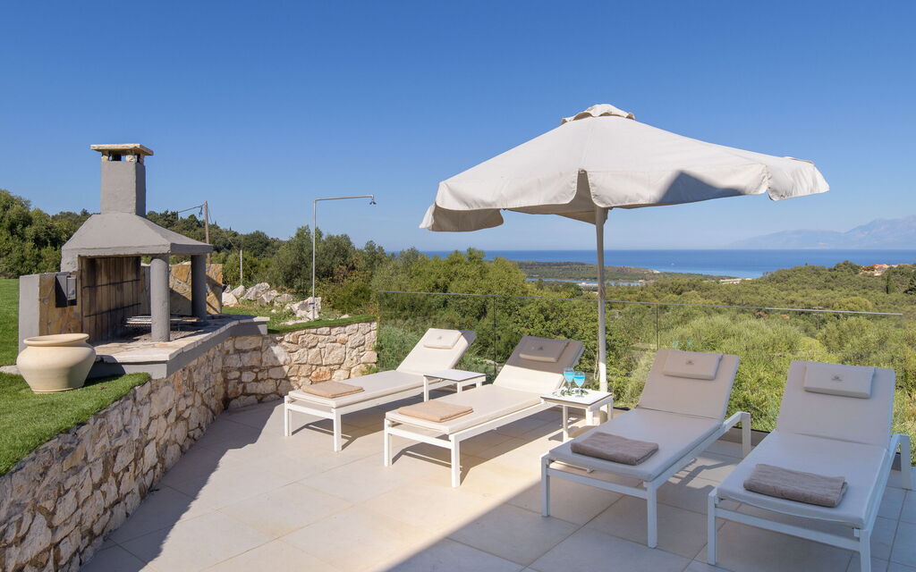 Villa Nafsika: Exteriör, Utomhus, Visningar