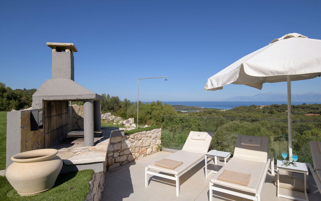 Villa Nafsika: Exteriör, Utomhus, Visningar