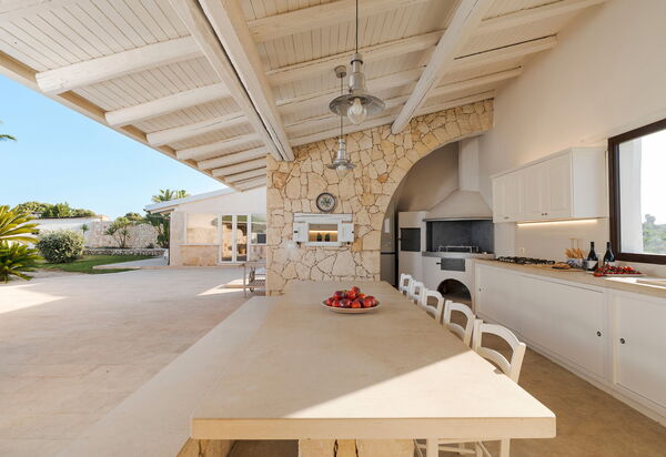Villa Del Mito: Außen, Balkon / Terrasse / Patio, Draussen, Küche