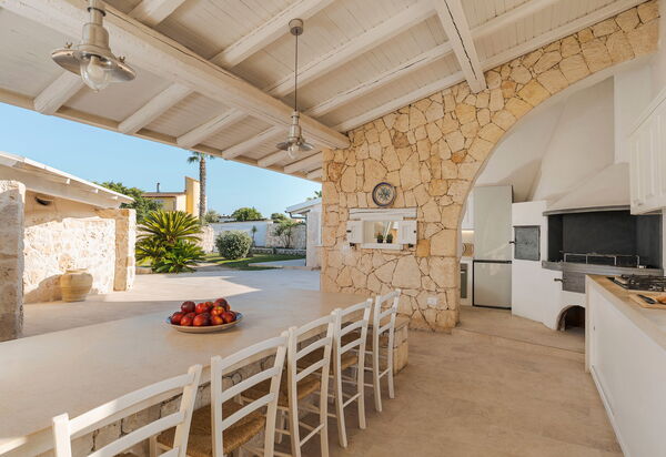 Villa Del Mito: Außen, Balkon / Terrasse / Patio, Draussen, Küche