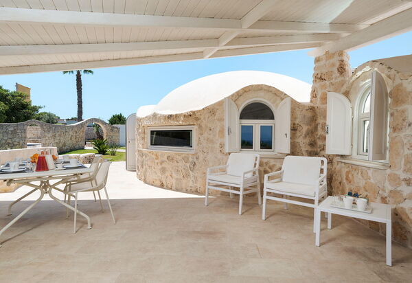 Villa Del Mito: Außen, Balkon / Terrasse / Patio, Draussen