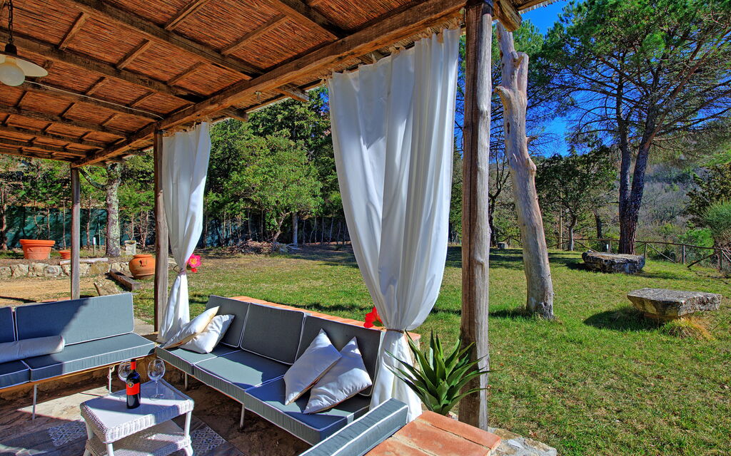 Casa Fioraie: all'aperto, Giardino