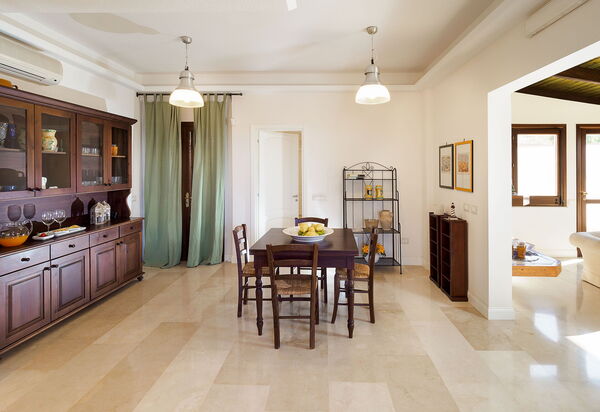 Villa Cala Mancina: Esszimmer