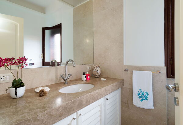 Villa Cala Mancina: Bad