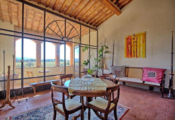 Palazzo Del Capitano: Гостиная, Столовая