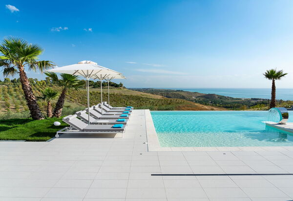 Villa Camemi: бассейн, Взгляды, Лето, Открытый, Сад