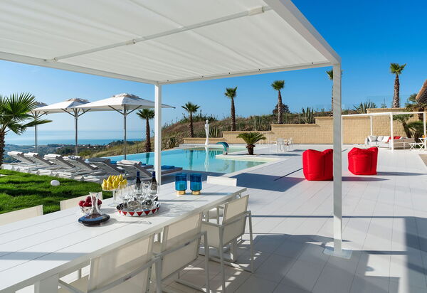 Villa Camemi: бассейн, Лето, Открытый