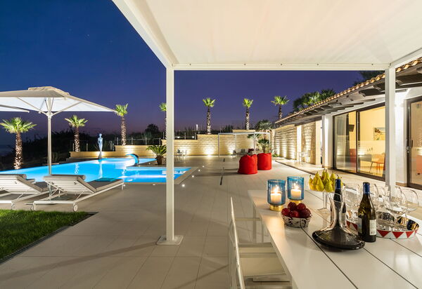 Villa Camemi: бассейн, Лето, Открытый