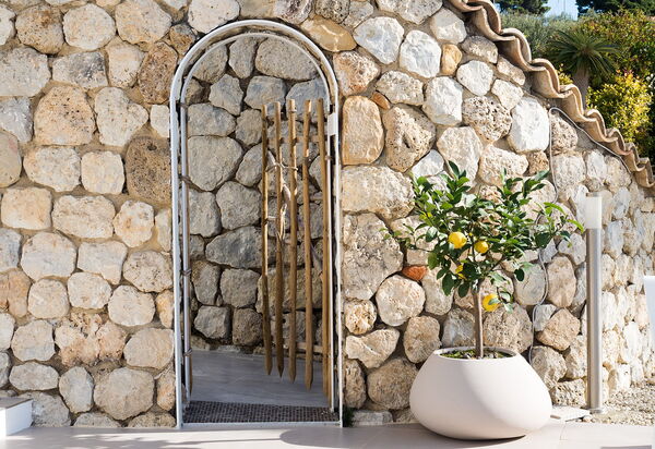 Villa Pales: Buitenshuis