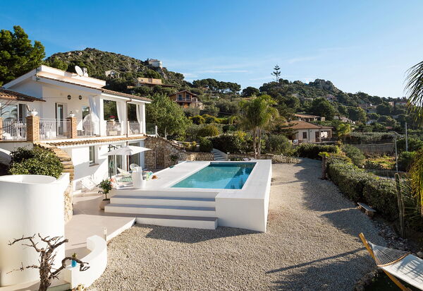 Villa Pales: zwembad