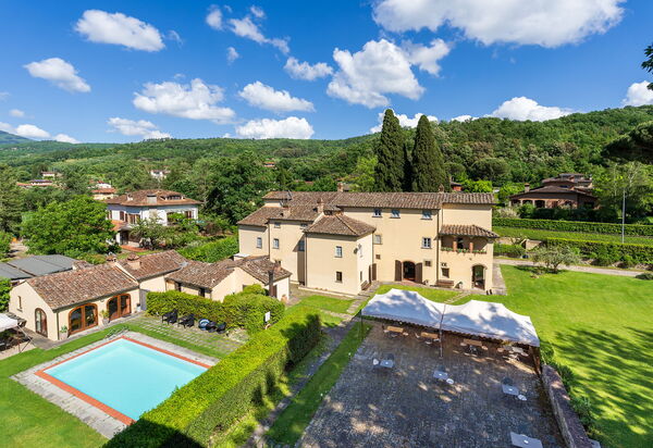 Santa Flora: Ansichten, Draussen, Schwimmbad