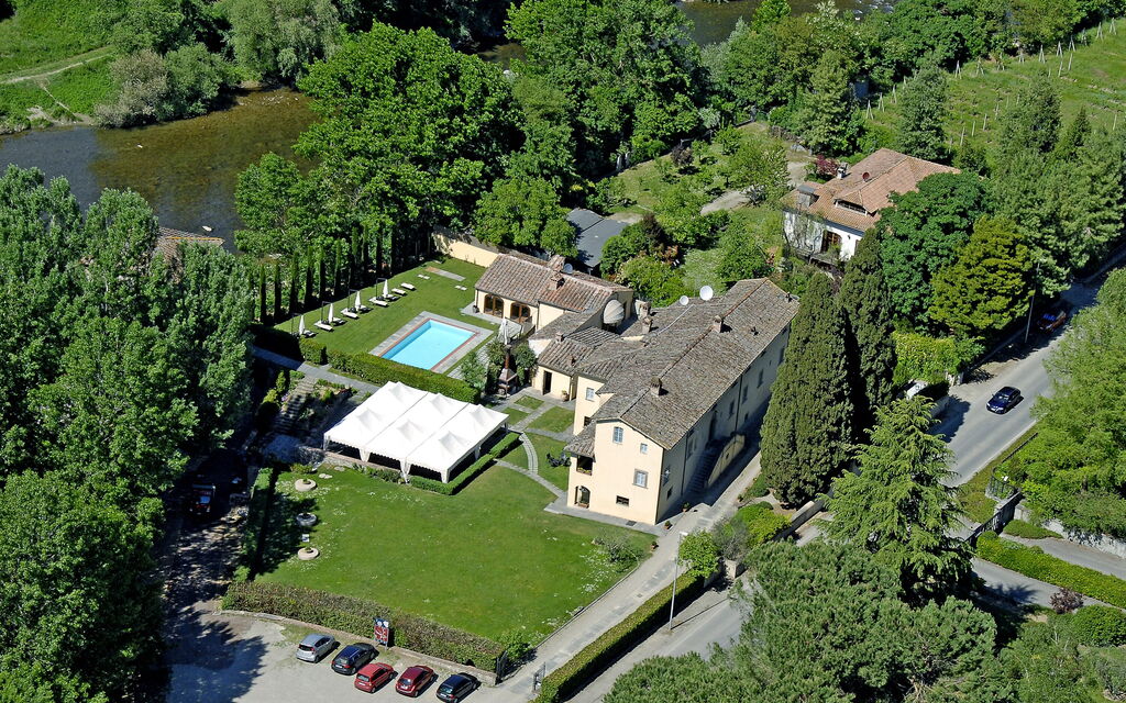 Santa Flora: Scenic View