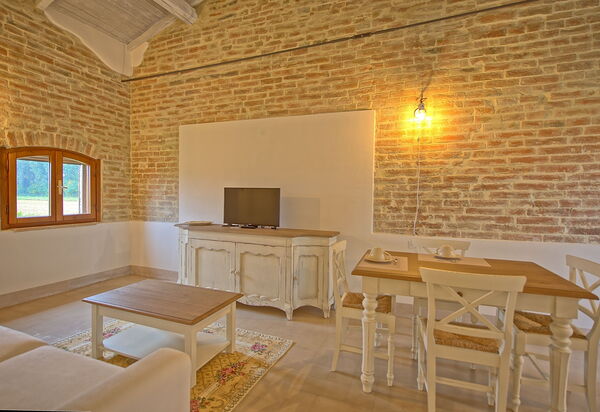 Villa Apollinare: Dining Room, Living Room