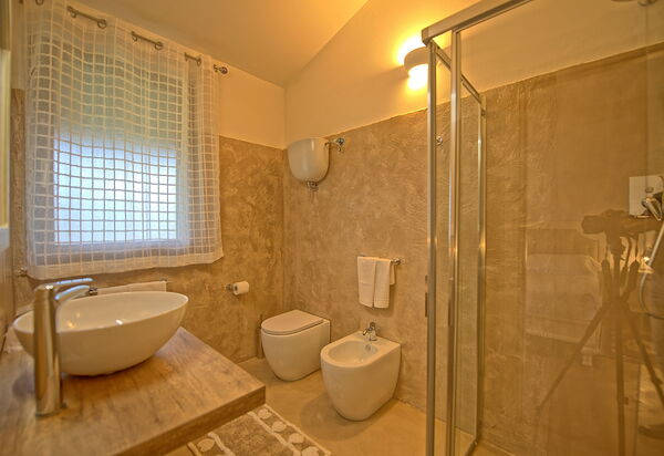 Villa Apollinare: Bathroom