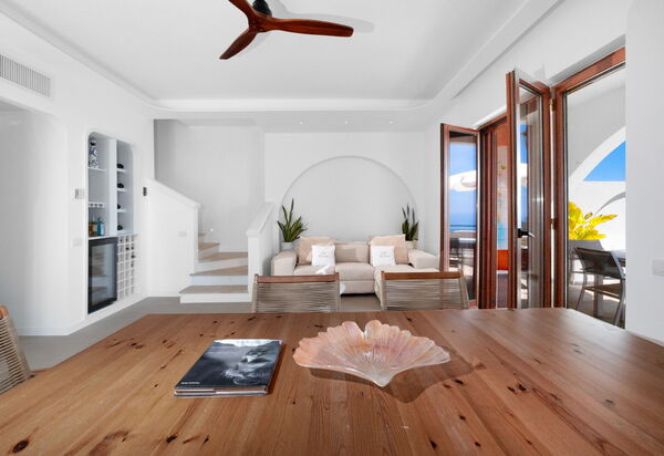 Villa Marianna: Гостиная, Столовая