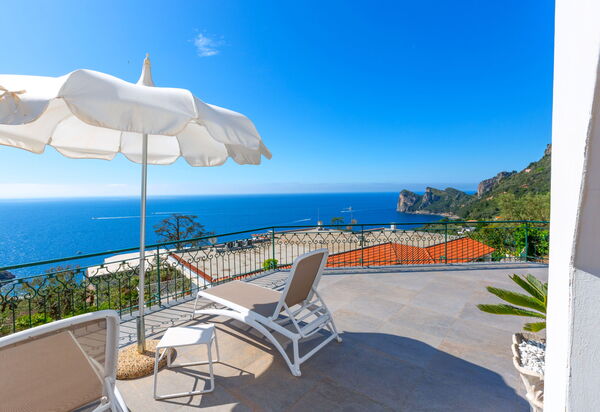 Villa Marianna: Балкон / Терраса / Патио, Взгляды, Открытый, Экстерьеры