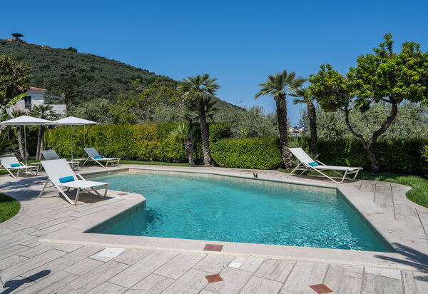 Villa Antonietta: bassin, Extérieur, Extérieurs