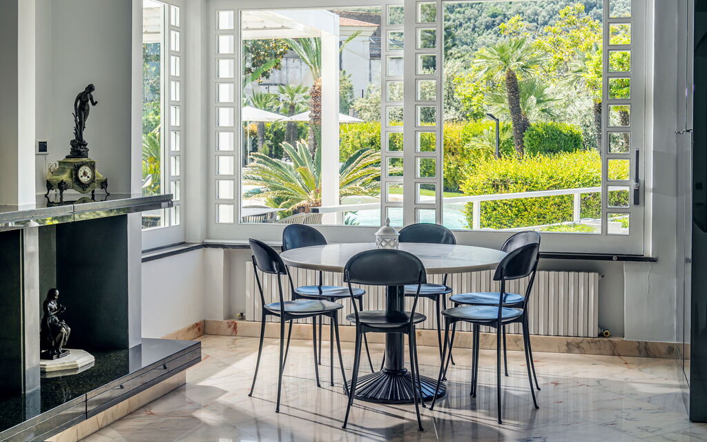 Villa Antonietta: Dining Room, Kitchen