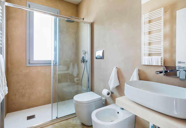 Villa Degli Aranci: Baderom