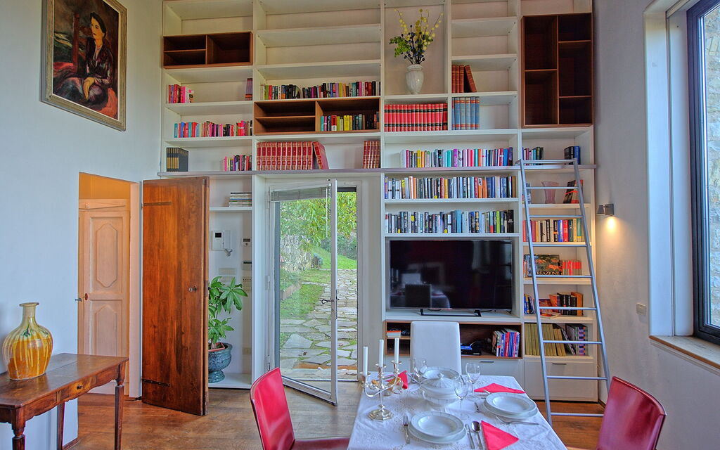 Villa Ancora: Dining Room, Living Room