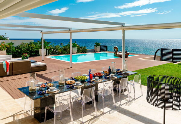 Villa Angelina: Altan / terrasse / gårdhave