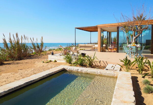 Circe: бассейн, Лето, Сад