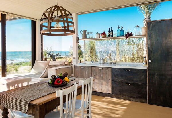 Circe: Кухня, Столовая