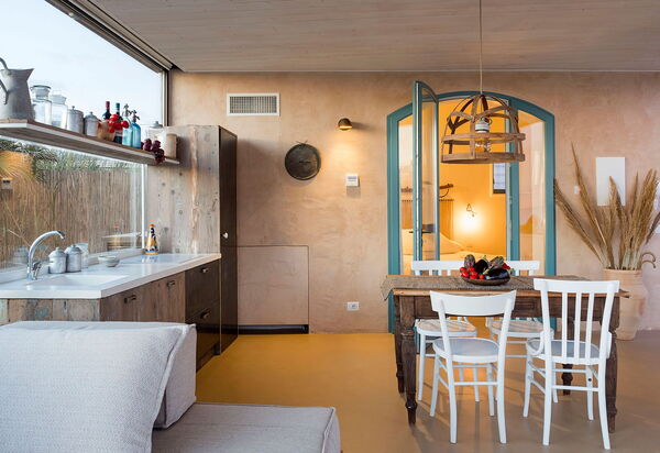 Circe: Столовая